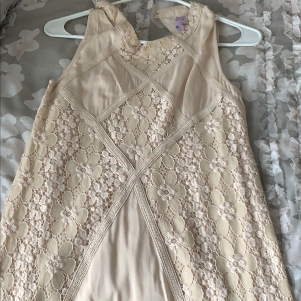 Cute loose ivory dress